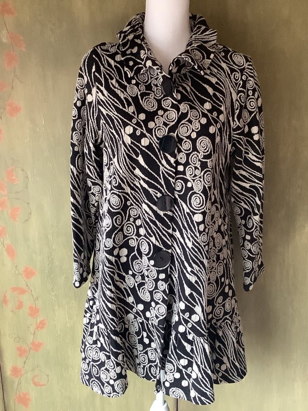 Moon Light (Y & S Fashion Design) Black & White Print Lightweight Coat Size S